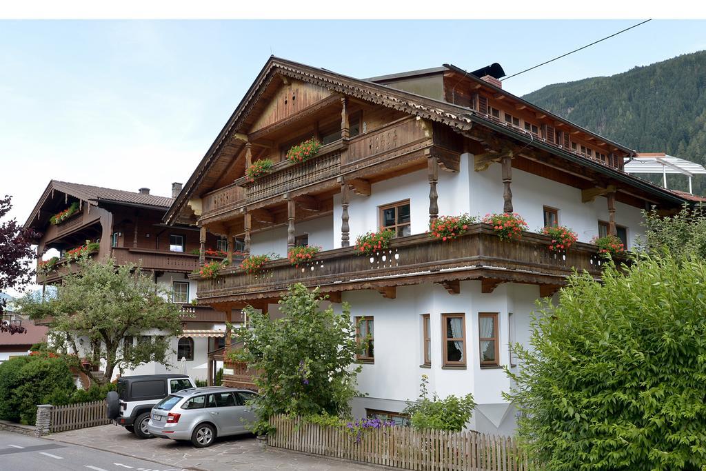 Apartamento Haus Gaisberger Mayrhofen Exterior foto
